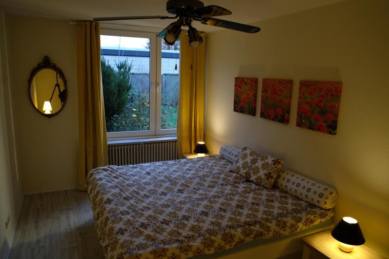 Ruhiges Haus Mit Privatem Garten Halstenbek Luaran gambar