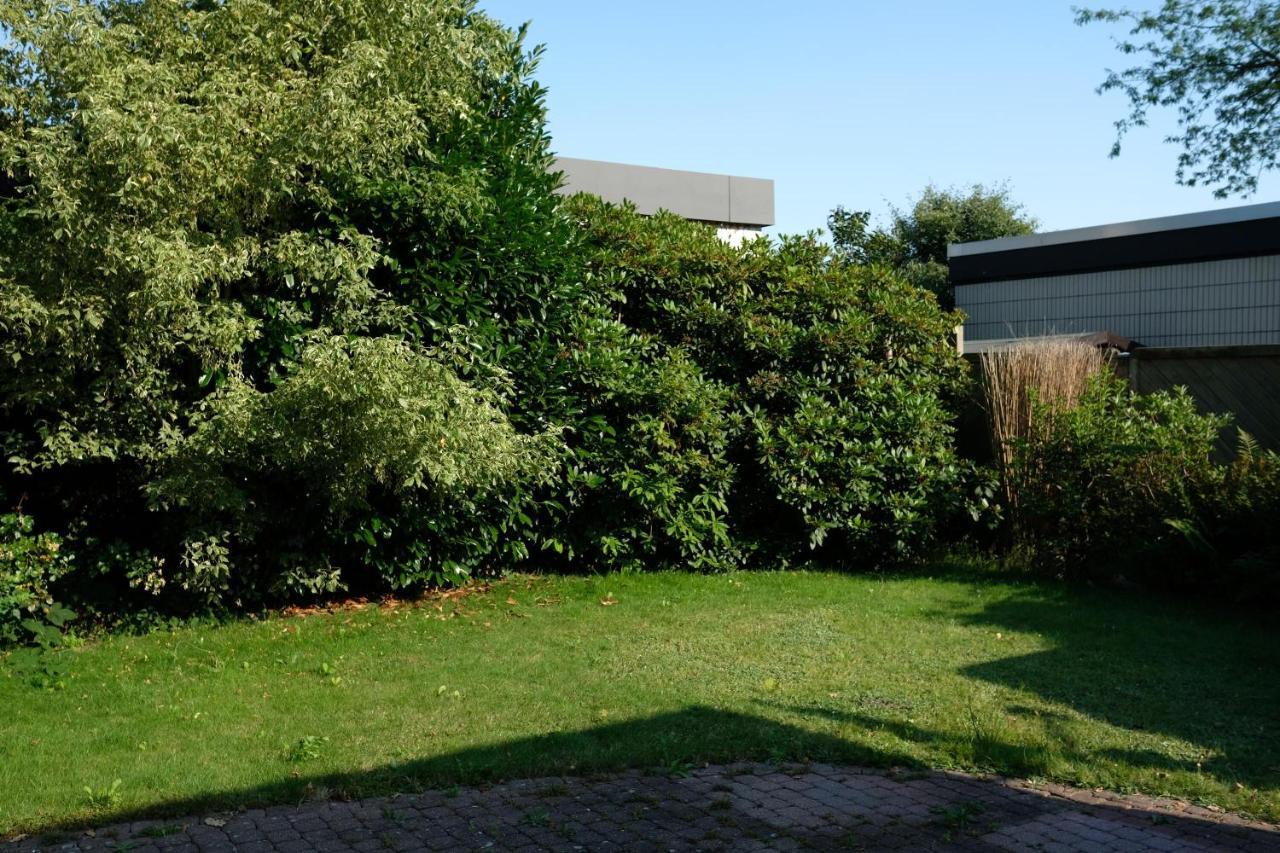 Ruhiges Haus Mit Privatem Garten Halstenbek Luaran gambar